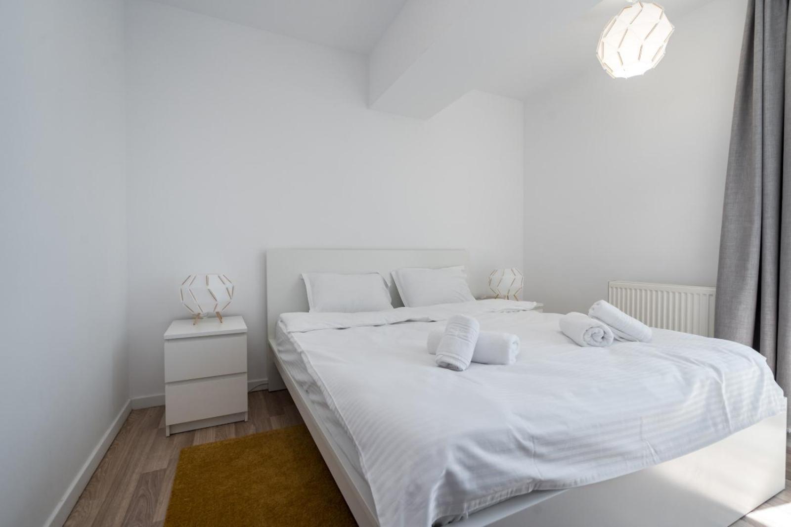 A Home Away - Politehnica Park Boekarest Buitenkant foto